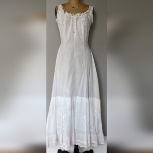 Elegant White Women's Skirt